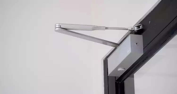 Screen Door Closer Repair in South Bradenton, FL