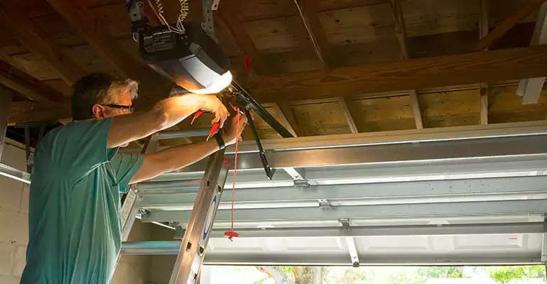 Chamberlain Garage Door Repair in South Bradenton, FL